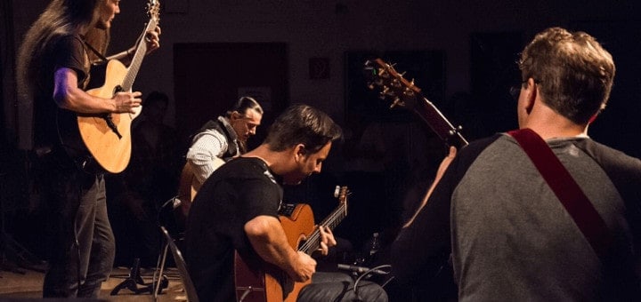 Devenir professeur de musique, de piano ou de guitare indépendant, à domicile